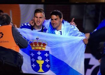 La celebración celeste de Dani Abalo con el Alavés