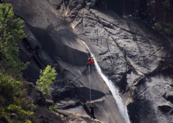 La instalación de bombas de achique permitió recuperar el cuerpo del desaparecido en Lobios