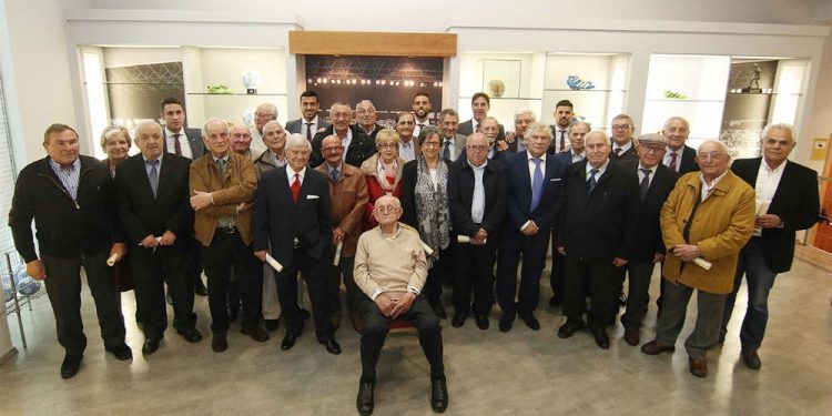 El homenaje a 25 fieles celtistas: «Nos dais ánimos para ser cada día un poco mejores»