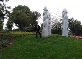 El vigués Xuxo Vázquez sigue conquistando China con sus obras