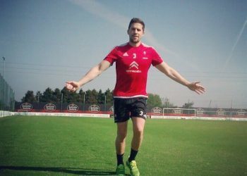 Fontàs prolonga su trabajo en A Madroa para recuperarse cuanto antes de su lesión