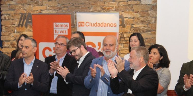Ciudadanos rechaza a Mareas y tiende la mano a PP y PSOE para gobernar en Galicia