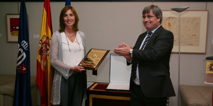 El Real Club Náutico de Vigo recibe la Placa de Oro de la Real Orden del Mérito Deportivo