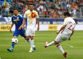 Nolito se reivindica ante Del Bosque con un doblete de ensueño