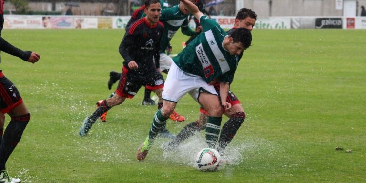 El Celta B vuelve a salvarse a costa de su vecino