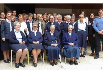 Homenaje en el Niño Jesús de Praga