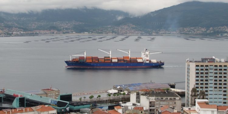 Vigo recibe por primera vez buques de la línea Canadá-Italia