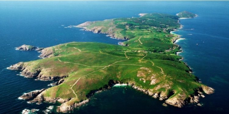 Los paseos literarios se trasladan a la Ría de Vigo y a Ons