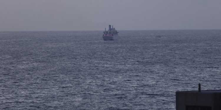 Día en Vigo y noche en Cíes para el lujoso «Thomson Spirit»