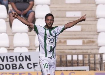 Mouriño reconoce en Rumanía el interés céltico por el pichichi de Segunda