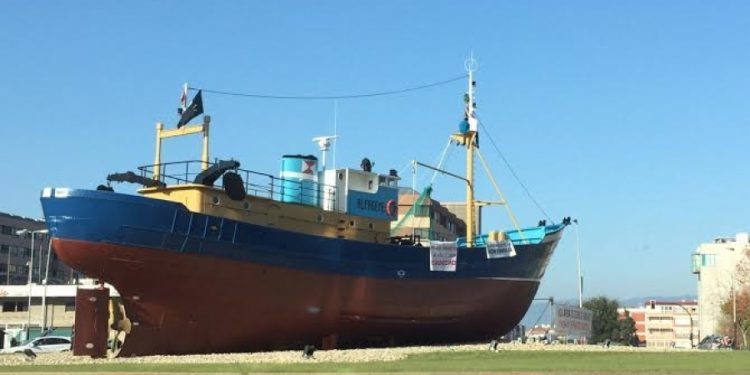 La lucha contra el barco de Coia, en un corto