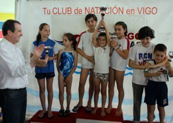 El colegio Apóstol sucede al Martín Códax como vencedor de la Liga Concello de Vigo