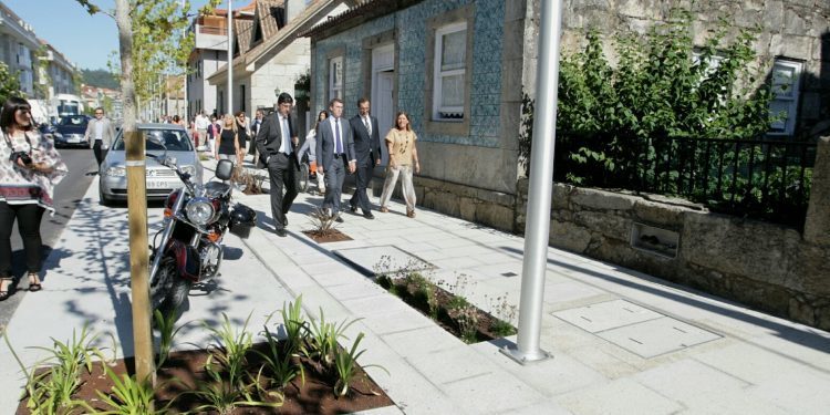 A Xunta elaborará unha guía contra o feísmo con cores e materias para construír