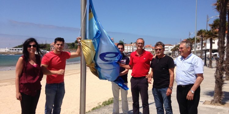 Nigrán iza as catro bandeiras «Ecoplayas»