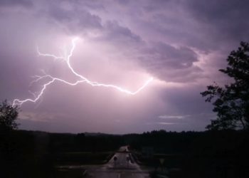 Más de 4.000 rayos sobre Galicia en apenas ocho horas