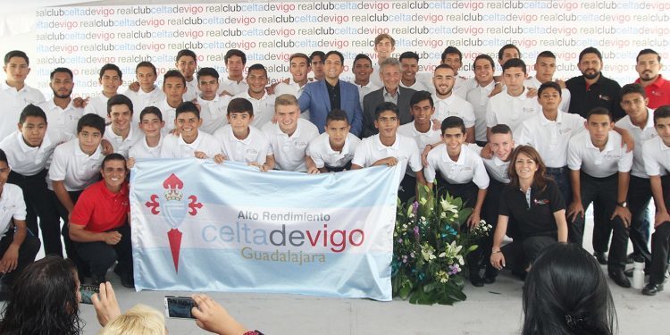 50 jóvenes futbolistas inician la carrera por un sueño: jugar en el Celta