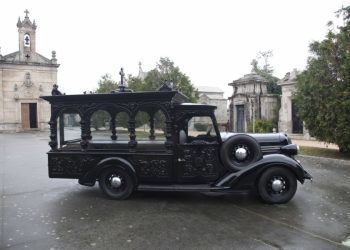 Casi 200 candidatos se examinan por un puesto de oficial sepulturero en Vigo