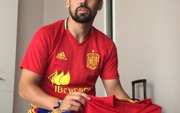 El bonito detalle de Nolito con un club en peligro