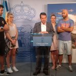 caballero con youyubers