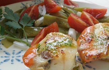 Ensalada templada de judías verdes con vieiras a la plancha