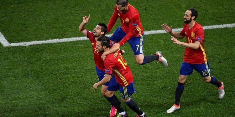 Nolito se doctora en la Eurocopa con un gol y una asistencia