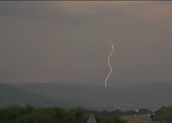 Tarde de intenso calor y tormenta eléctrica en Ourense