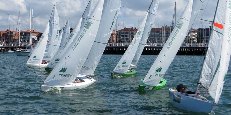 Llega al Abra el IV Circuito Iberdrola de Vela Paralímpica 2.4mR