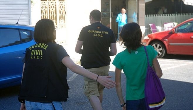 Detenido un concejal de Cangas acusado de incitar al odio y a la violencia en redes sociales