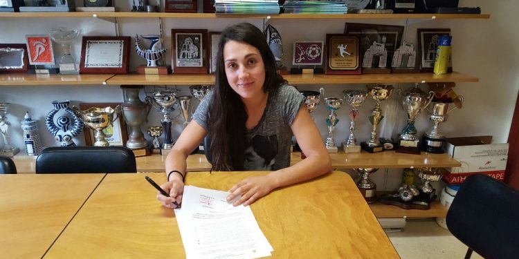 El Porriño cierra su plantilla con las renovaciones de Cecilia Cacheda y Lorena Pérez