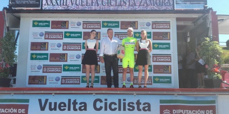Gutiérrez, del Rías Baixas, gana la segunda etapa de la Vuelta a Zamora