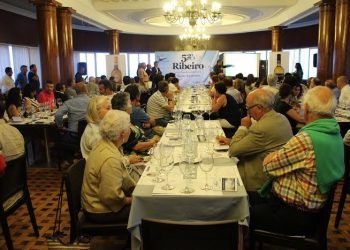 El Náutico acoge catas de Ribeiro solidarias