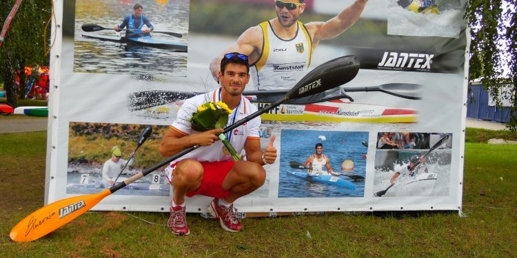 Roi Rodríguez, del Kayak Tudense, bronce en el Mundial sub-23