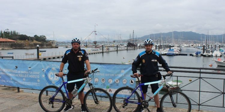 Patrulla de playas sobre dos ruedas en Baiona