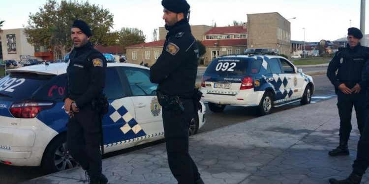 El Concello contratará vigilantes e inspectores para los mercadillos de Bouzas y Coia