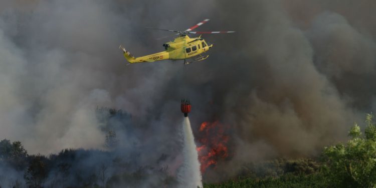incendio forestal vilanza monterrei a52 autovías rías baixas 2