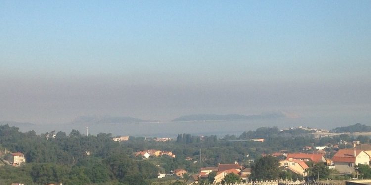 Tres incendios arrasan en catorce horas más de 30 hectáreas en Baredo