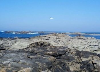 Naufraga en Cabo Silleiro y logra ponerse a salvo