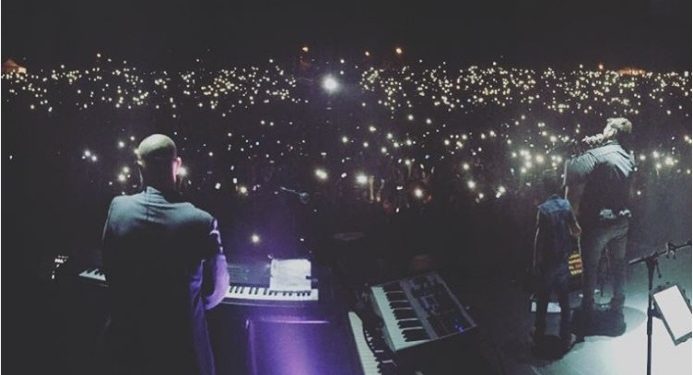 Orozco convierte en «héroes» a 10.000 vigueses