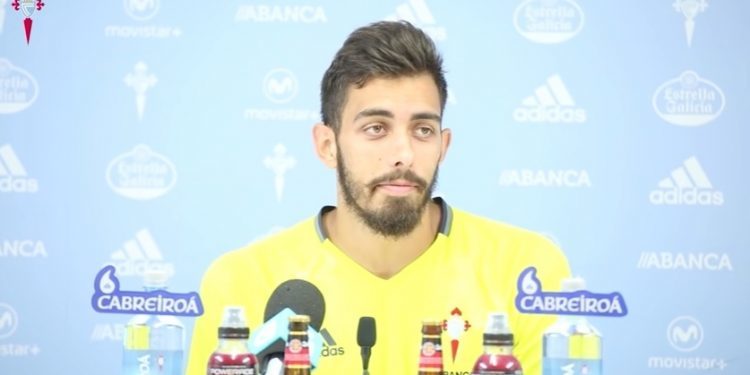 «A día de hoy no me planteo ni jugar fuera ni en el filial»