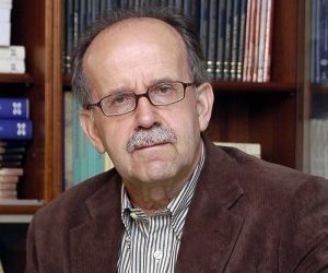 Morre en Vigo aos 69 anos o escritor Agustín Fernández Paz