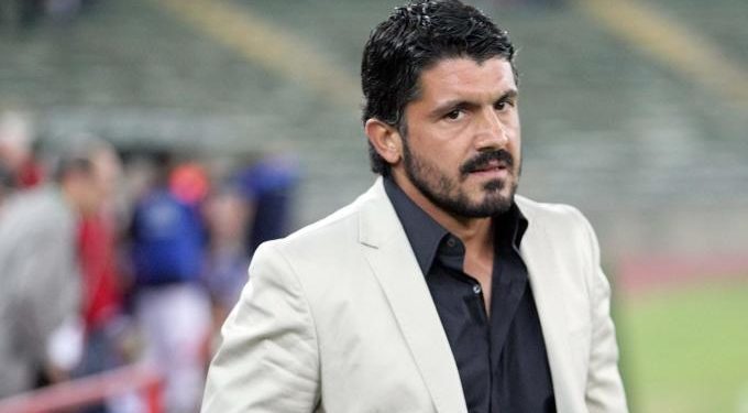 Pione Sisto se estrenará ante un equipo sin entrenador