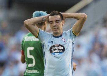Aspas no entrenó este martes por precaución