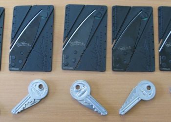 Investigan a un porriñés  por vender armas blancas prohibidas en Facebook