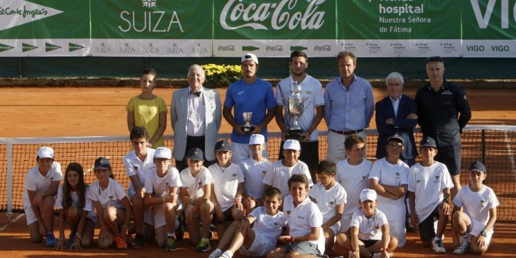 Bernabé Zapata se lleva la Copa Bedriñana