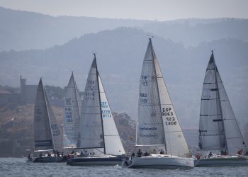 «Arroutado» y «Movistar», primeros líderes en Baiona