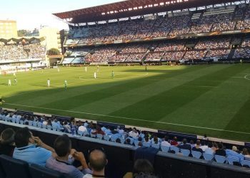 «Mouriño, atende, o Celta non se vende!»
