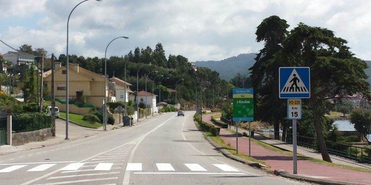 Un paso de peatones comunica al fin A Foz con Cotros y O Viso
