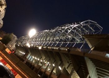 “Felicitamos a Mouriño polo negocio especulativo, pero vaise a usufructuar o estadio por un euro ao ano”