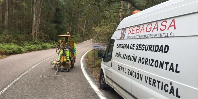 Melloras de seguridade vial na estrada de Chandebrito