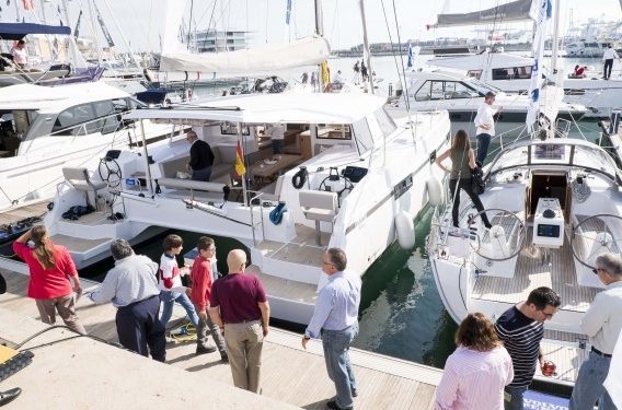 Más de 2.000 visitantes en la primera jornada del Valencia Boat Show